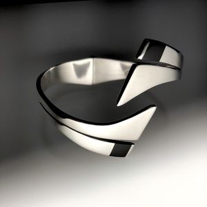 (SOLD) Vintage Sterling & Onyx Taxco Bracelet